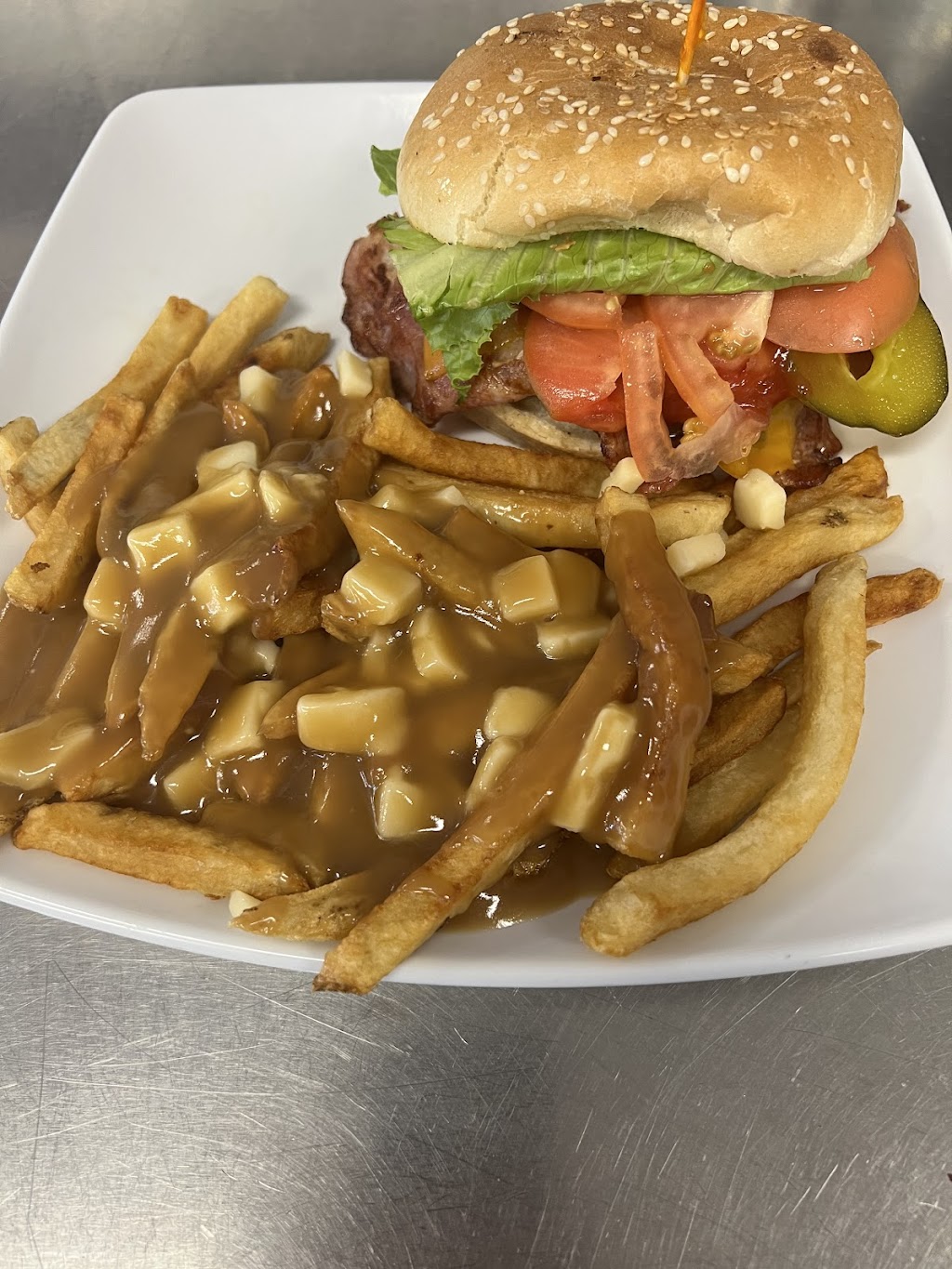 Fast Eddies Diner | 100 Doxsee Ave N, Campbellford, ON K0L 1L0, Canada | Phone: (705) 653-1888