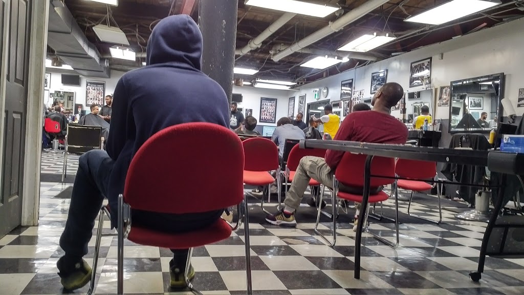 Onyx Barbers | 90 Adelaide St E, Toronto, ON M5C 2R4, Canada | Phone: (416) 363-8408
