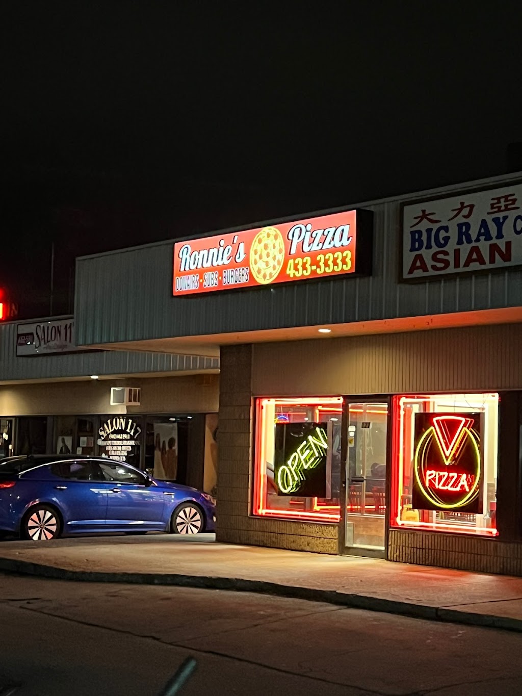 Ronnie’s Pizza | 121 Main St, Dartmouth, NS B2X 1R6, Canada | Phone: (902) 433-3333