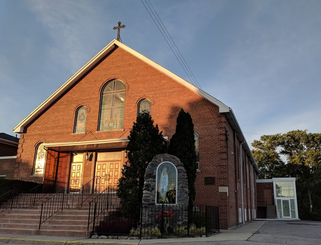 St. Marks Roman Catholic Church | 277 Park Lawn Rd, Etobicoke, ON M8Y 3J7, Canada | Phone: (416) 259-6790