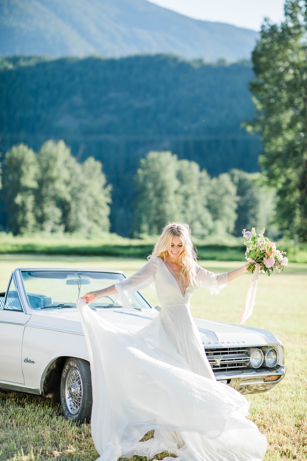 Pemberton Weddings & Events | 9114 Pemberton Meadows Rd, Pemberton, BC V0N 2L0, Canada | Phone: (604) 894-6819