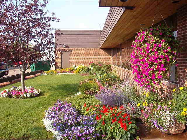 Town of Innisfail, Town Office | 4943 53 St, Innisfail, AB T4G 1A1, Canada | Phone: (403) 227-3376