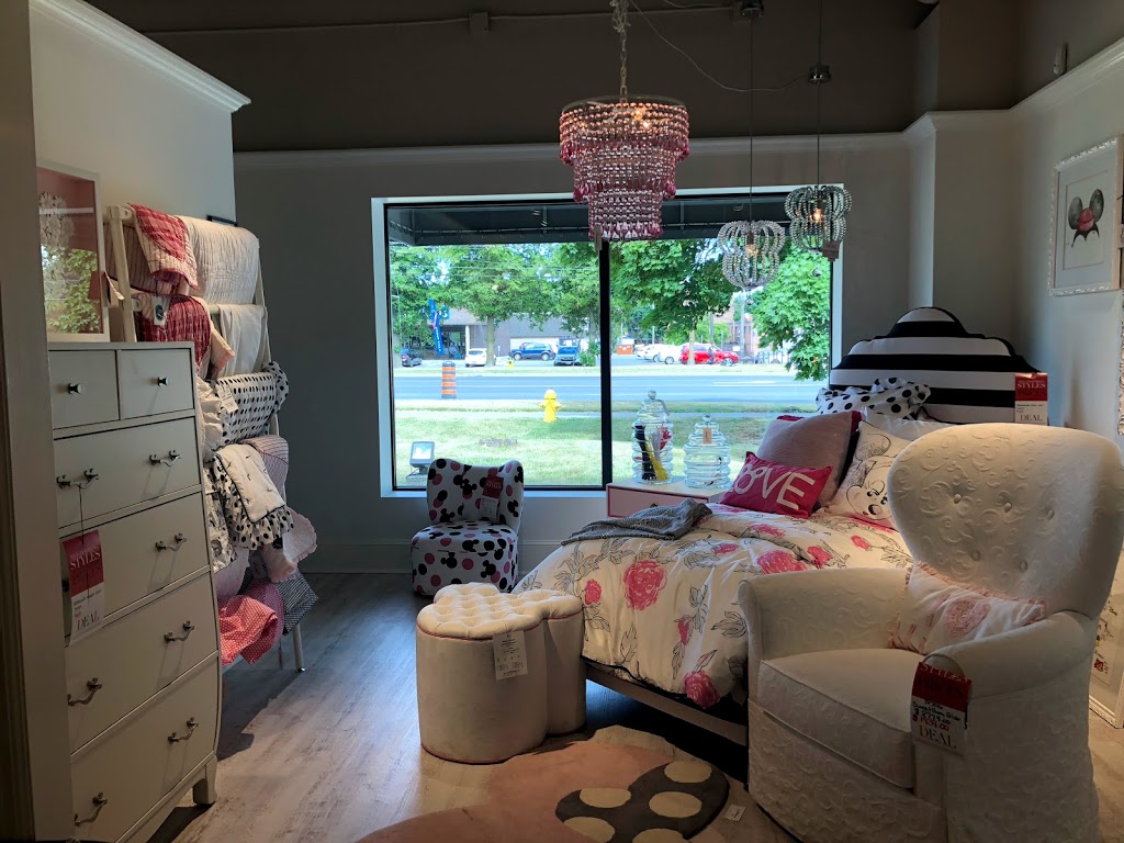Ethan Allen | 8134 Yonge St, Thornhill, ON L4J 1W4, Canada | Phone: (905) 889-7761
