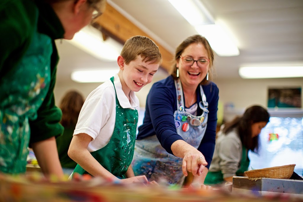 Queen Margarets School | 660 Brownsey Ave, Duncan, BC V9L 1C2, Canada | Phone: (250) 746-4185