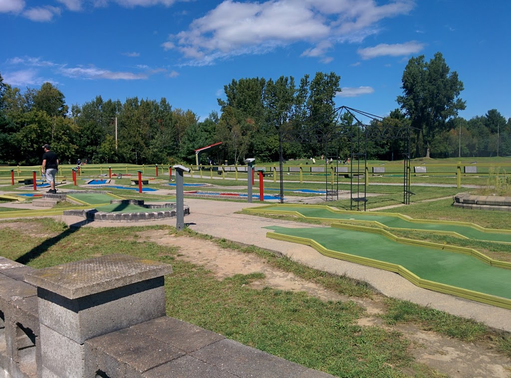 Golf Les Rivieres | 6500 Boulevard des Forges, Trois-Rivières, QC G8Y 7E3, Canada | Phone: (819) 378-7871