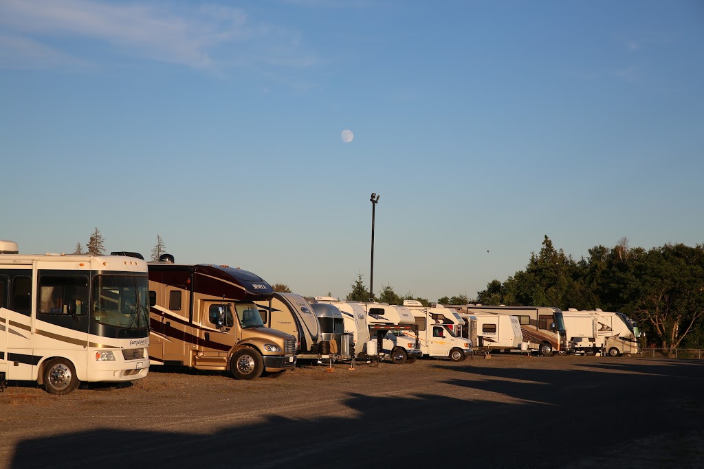 Primo Self Storage | 995 Moodie Dr, Nepean, ON K2R 1H4, Canada | Phone: (613) 596-9696