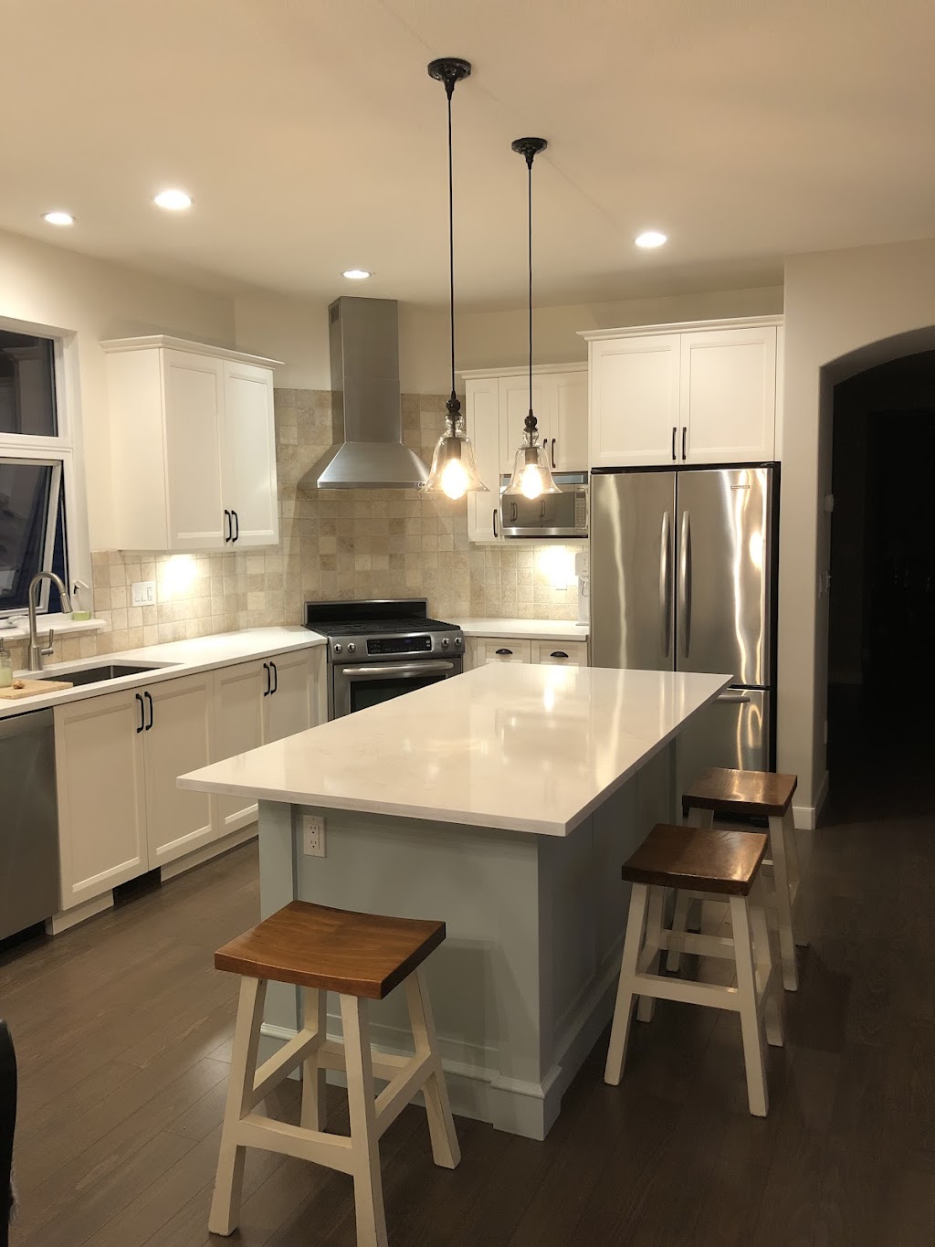 Laric Furniture & Kitchen Refinishing | 2913 Spring St, Port Moody, BC V3H 1Z7, Canada | Phone: (778) 875-6481