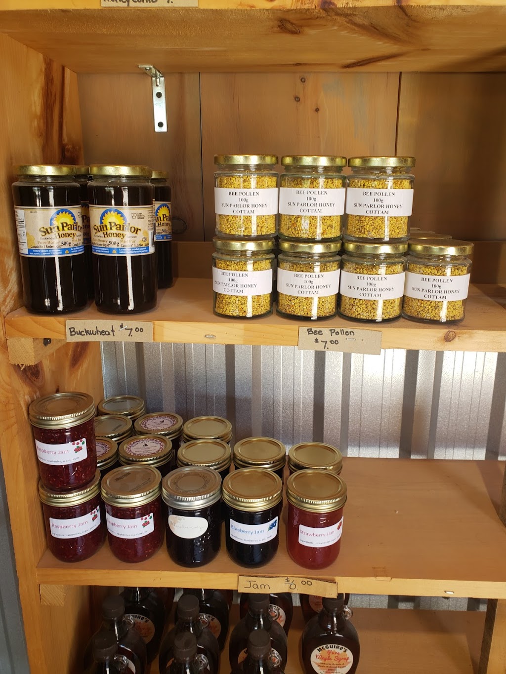 Maillouxs Farm Fresh | 500 Alma St, Amherstburg, ON N9V 2Y9, Canada | Phone: (519) 819-6192