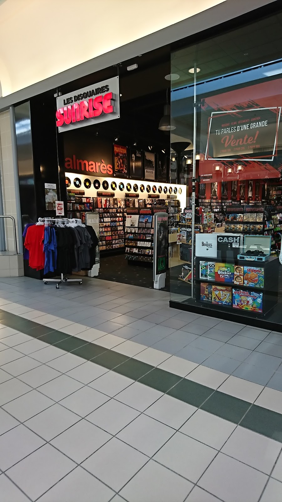 Les Disquaires Sunrise | 755 Boulevard René-Lévesque, Drummondville, QC J2C 6Y7, Canada | Phone: (819) 474-6600