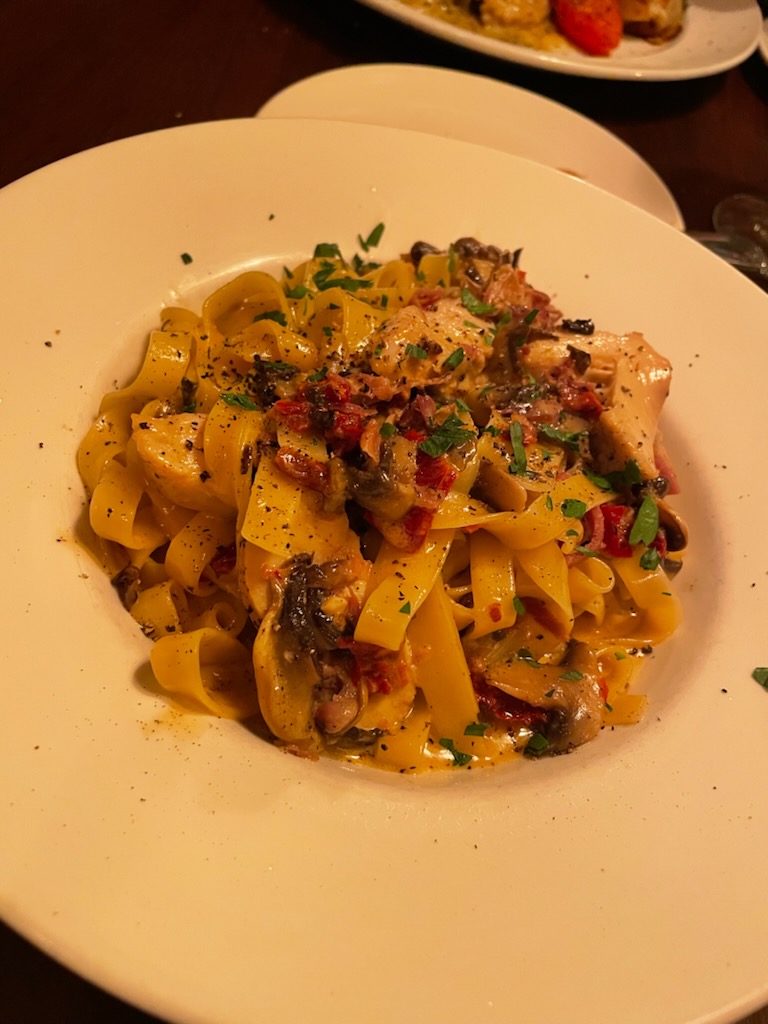 Pocopazzo | Jackson Trails Mall, 6081 Hazeldean Rd, Stittsville, ON K2S 1B9, Canada | Phone: (613) 836-7100