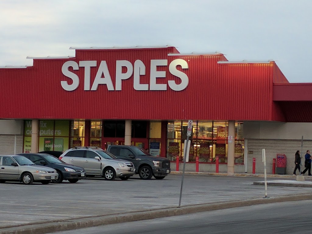 Staples Shoppers World 3003 Danforth Ave Unit 2, Toronto, ON M4C 1M9, Canada