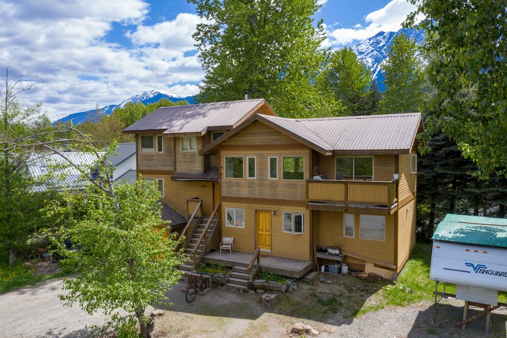 Lisa Hilton - Realtor - Pemberton, and Whistler BC | 105 Arbutus St, Pemberton, BC V0N 2L1, Canada | Phone: (604) 902-4589