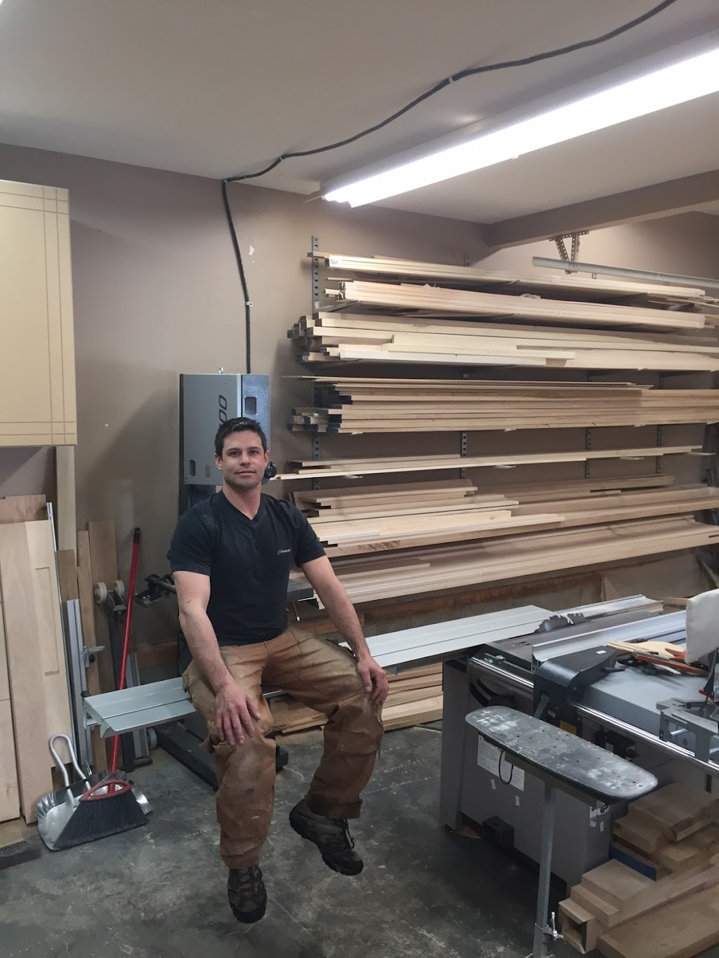 Leading Edge Interior Rail | 6410 90 Ave NW #31, Edmonton, AB T6B 0P2, Canada | Phone: (780) 964-3498