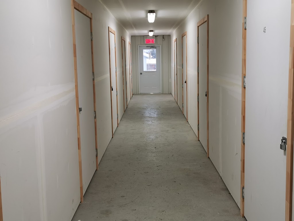 Entrepots Sartigan | 700, 1ere, Prom. Sartigan, Saint-Georges, QC G5Y 5B8, Canada | Phone: (418) 222-3353