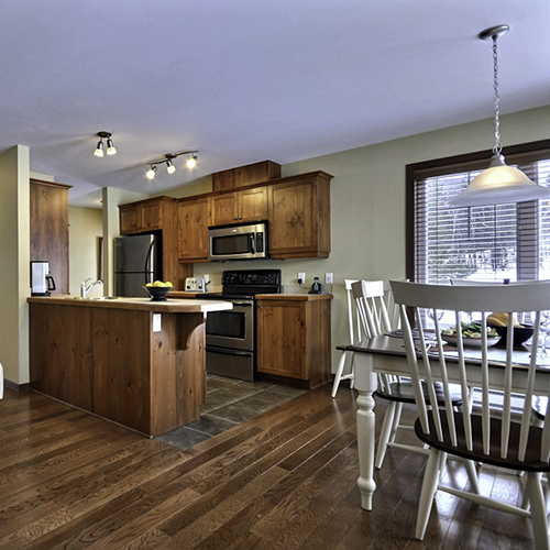 Tremblant Sunstar | 6385 Montée Ryan Suite B, Mont-Tremblant, QC J8E 1S5, Canada | Phone: (819) 429-5111