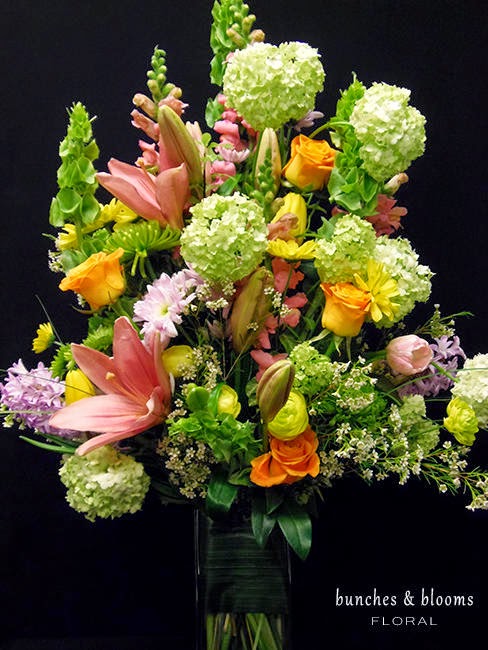 Bunches & Blooms Floral | 810 Quayside Dr #108, New Westminster, BC V3M 6B9, Canada | Phone: (604) 544-0996