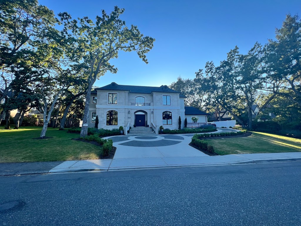 Chris Abbott Realtor - Engel & Völkers Real Estate | 1325 Bear Mountain Pkwy #137, Victoria, BC V9B 6T2, Canada | Phone: (778) 966-6988