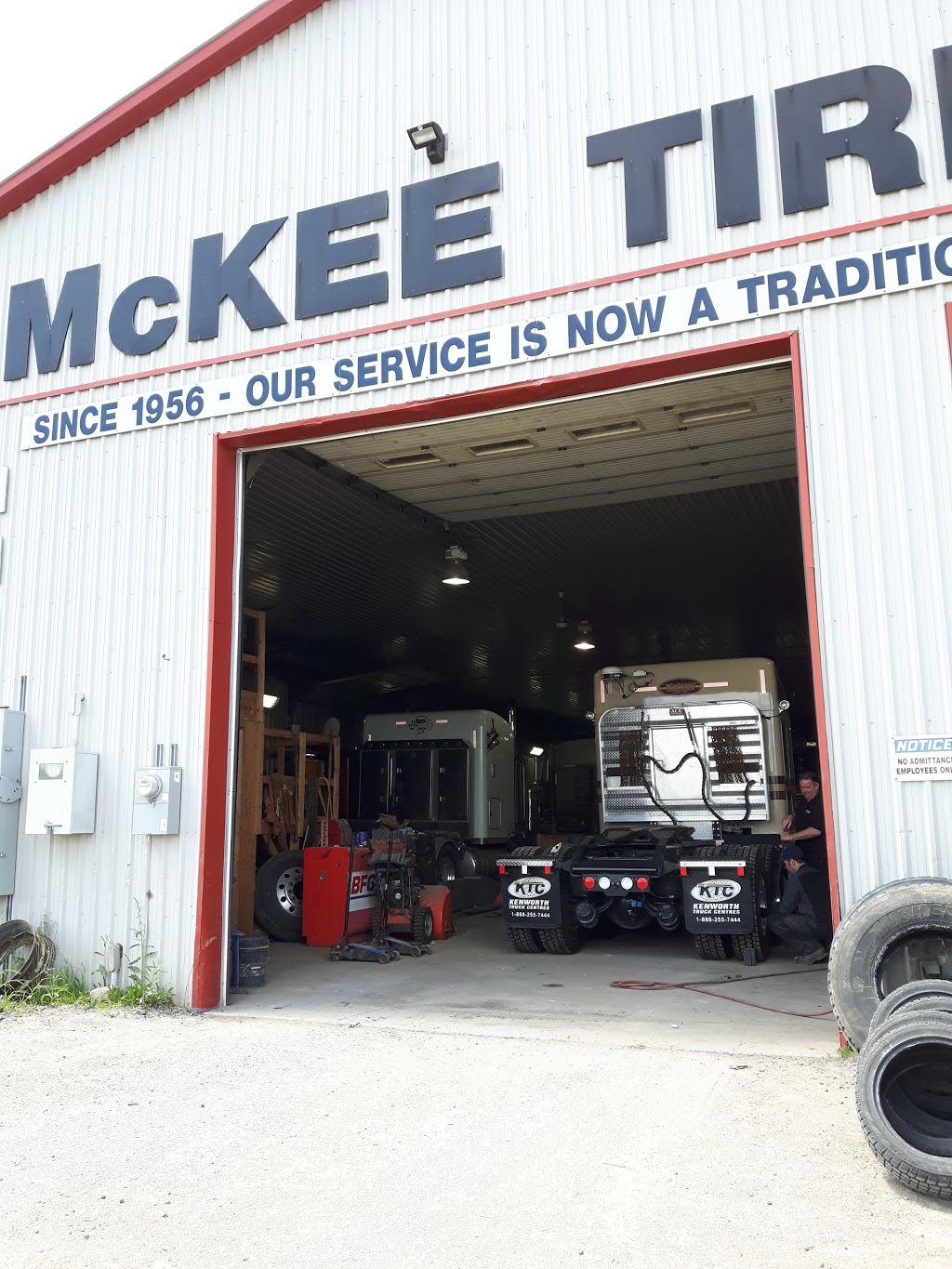 McKee Tirecraft Innisfil | 2252 Bowman St, Innisfil, ON L9S 3V5, Canada | Phone: (705) 436-1600