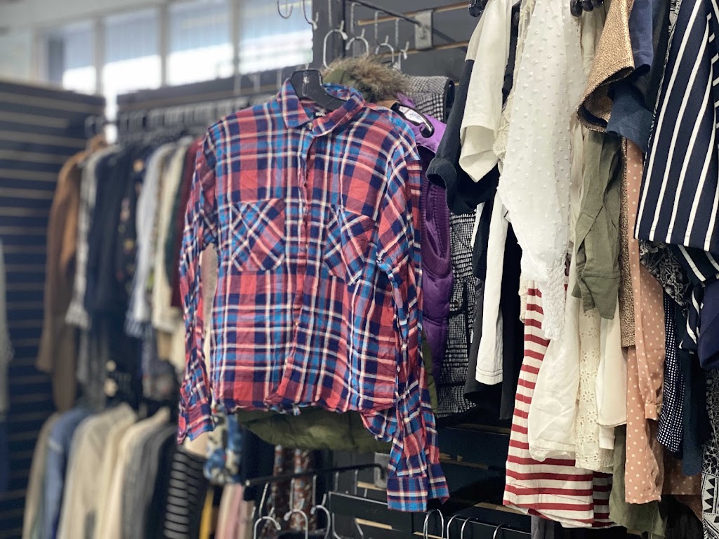 One Love Thrift Store & Clothing Donations Surrey | 10681 King George Blvd, Surrey, BC V3T 2X6, Canada | Phone: (604) 498-3892