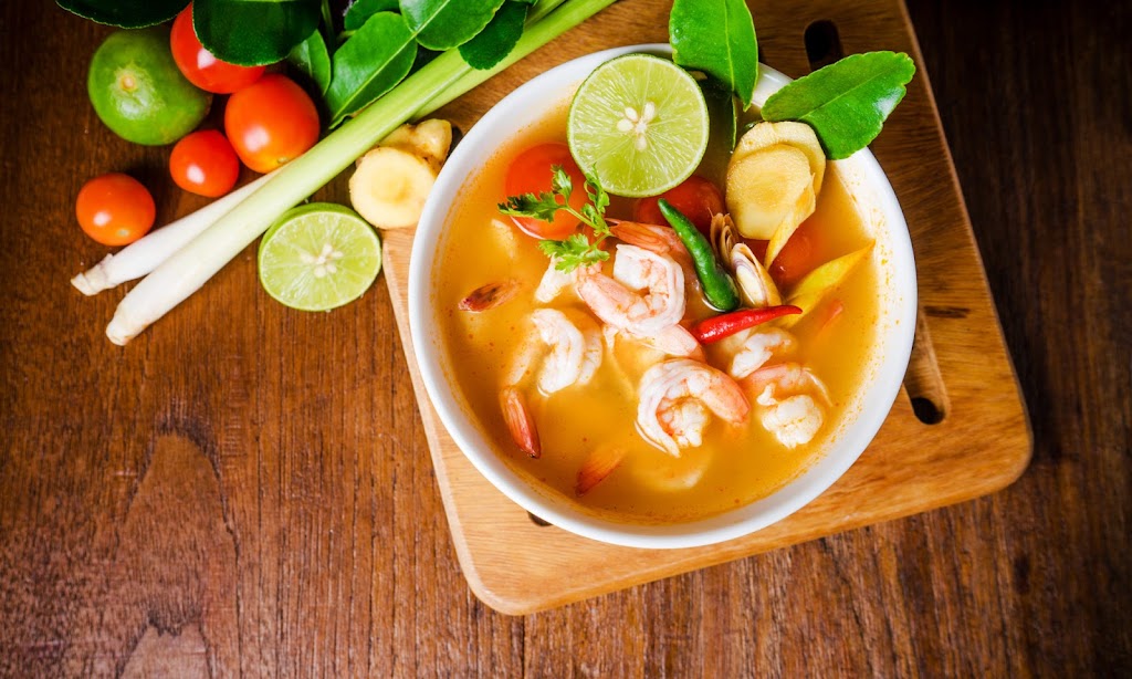 Noi Thai Restaurant | 10724 95 St, Edmonton, AB T5H 2C7, Canada | Phone: (780) 423-3213