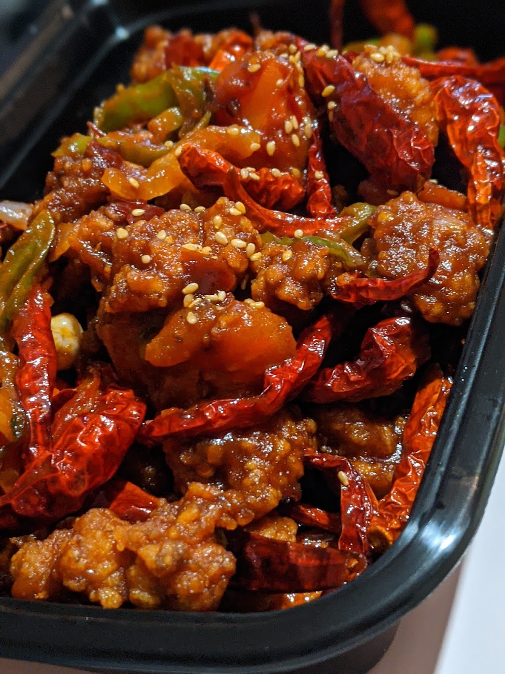 Wei Xiang Yuan Restaurant | 1088 Main St W, Hamilton, ON L8S 1B3, Canada | Phone: (905) 297-4702