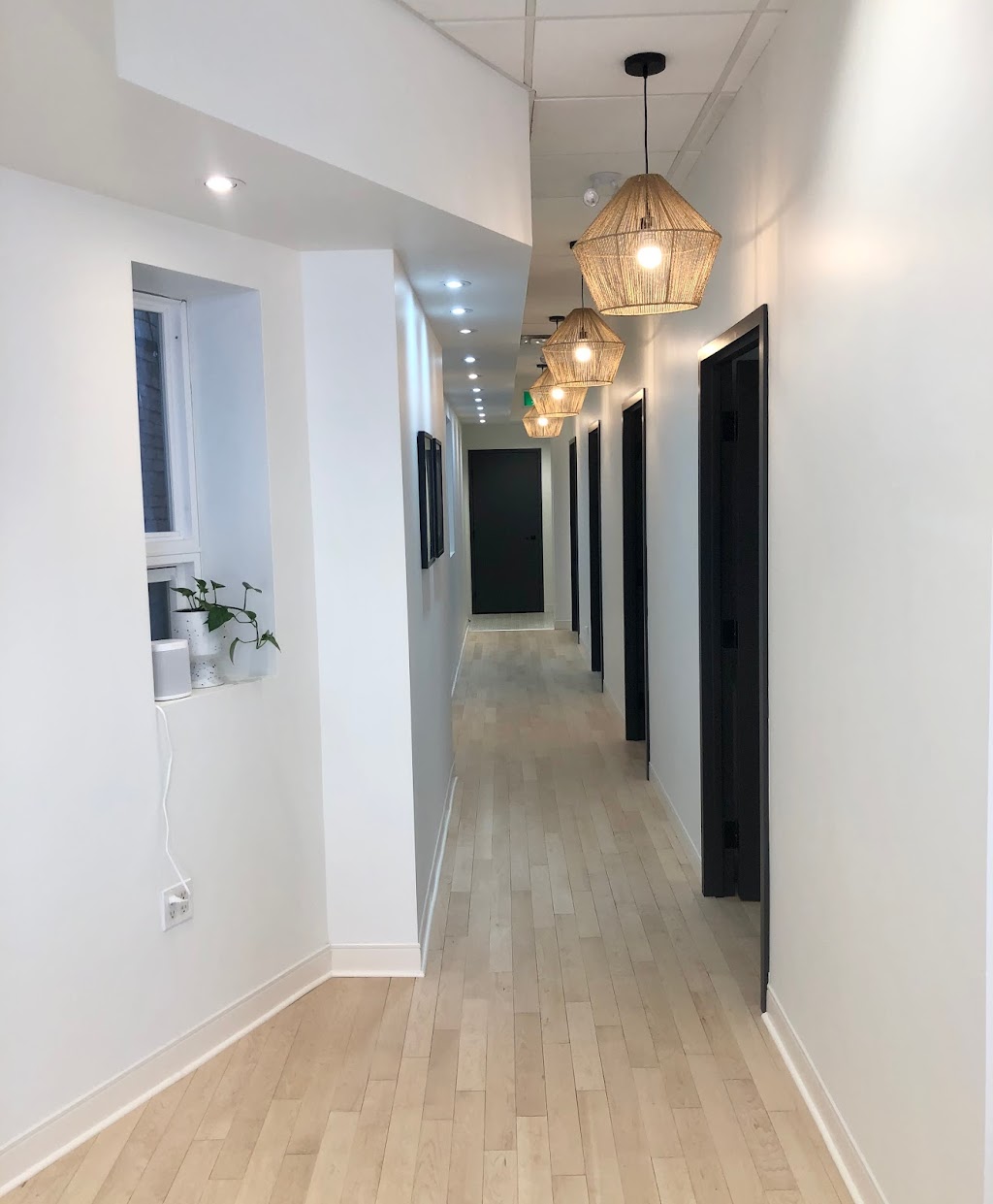 Bloom Health Clinic | 388 Roncesvalles Ave, Toronto, ON M6R 2M9, Canada | Phone: (416) 519-6432