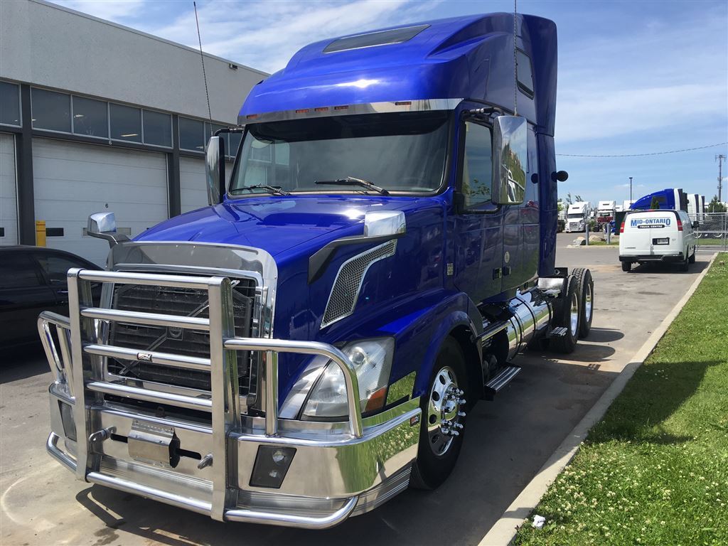 Mid Ontario Truck Centre | 2400 Kirby Rd, Maple, ON L6A 4R6, Canada | Phone: (289) 553-2400