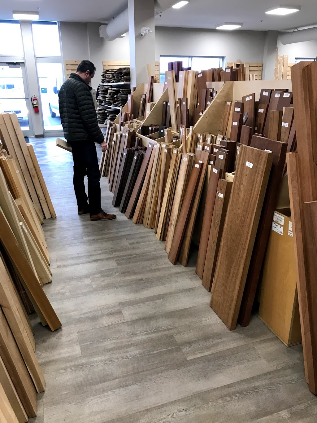 The Wood Shed | 2932 Thompson Rd, Smithville, ON L0R 2A0, Canada | Phone: (905) 957-3933