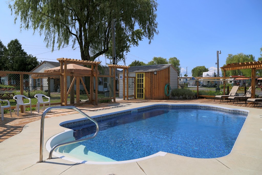 Camping Amerique Montreal | 40 Rang Saint-André, Saint-Philippe, QC J0L 2K0, Canada | Phone: (450) 659-8282