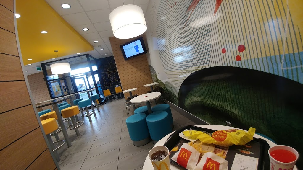 McDonalds Pleasant St, Woodside | 393 Pleasant St, Dartmouth, NS B2Y 0C4, Canada | Phone: (902) 465-4209
