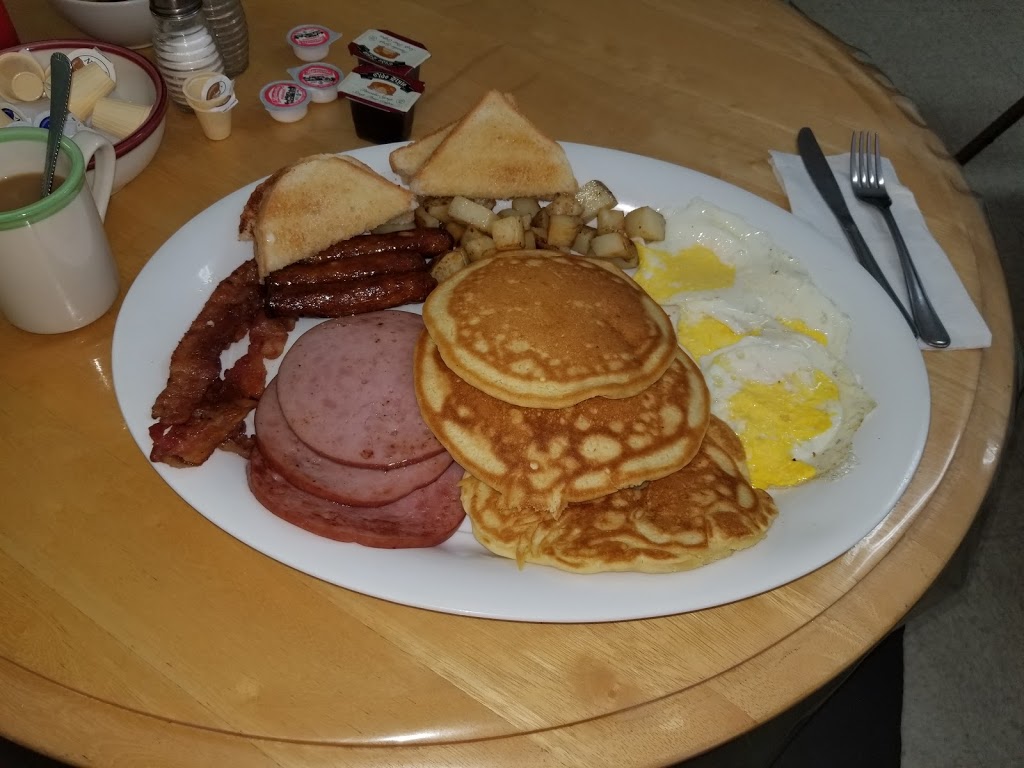 Mr Victors Diner | 16 Conlon Dr, Perth, ON K7H 0A3, Canada | Phone: (613) 466-0545