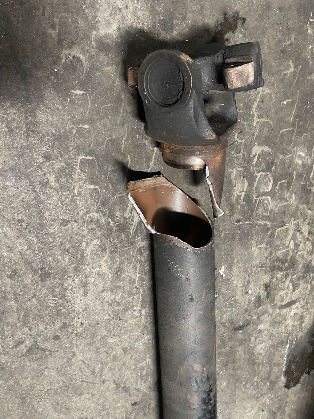 Checkpoint Truck & Trailer Repair | 3378 Putnam Rd, Putnam, ON N0L 2B0, Canada | Phone: (289) 452-2323