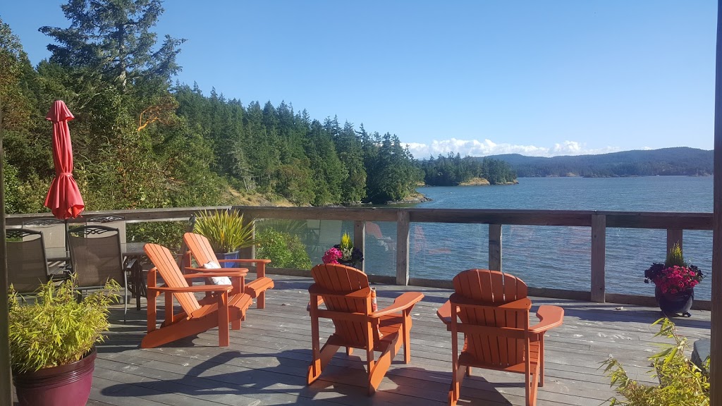 Arbutus Cove Guest House & Cot | 3018 Manzer Rd, Sooke, BC V9Z 0C9, Canada | Phone: (250) 642-6310