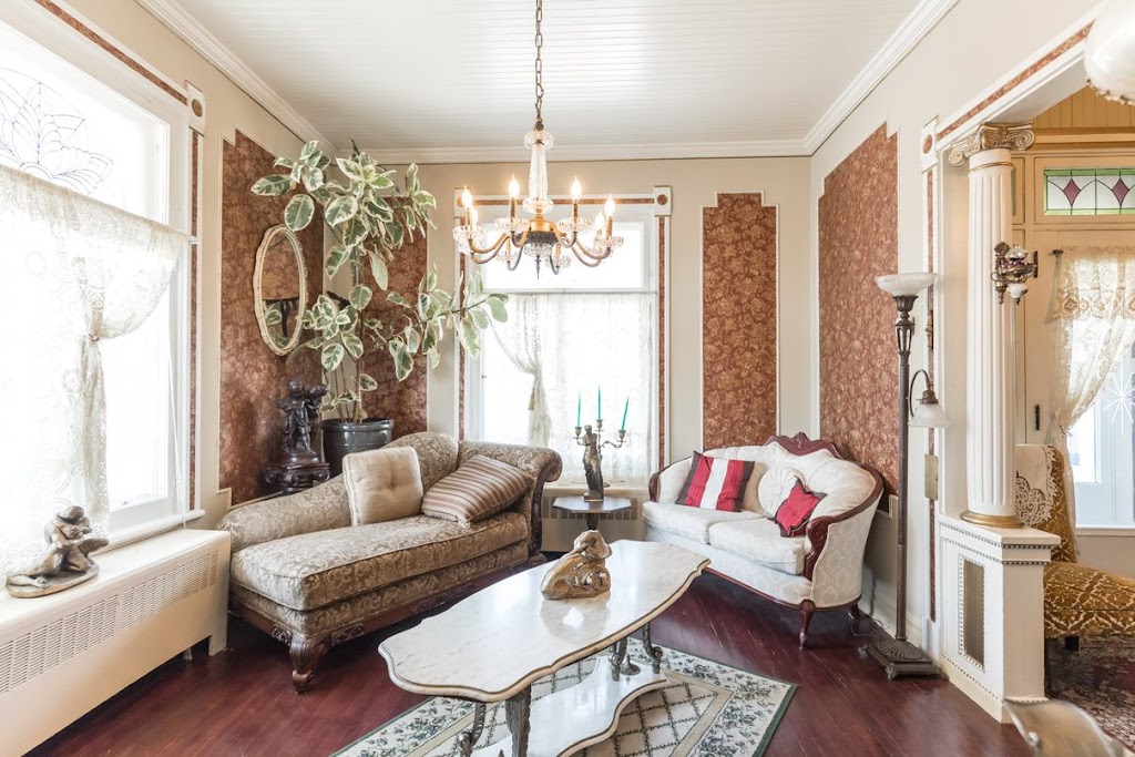 LAuberge du Presbytère | 1355 Rue Principale, Saint-Stanislas-de-Champlain, QC G0X 3E0, Canada | Phone: (418) 328-3371