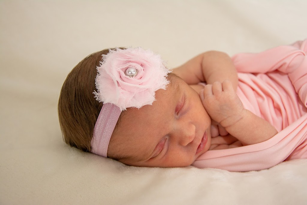 Catriona Hope Photography | 57 Dawson Dr, Sherwood Park, AB T8H 1T7, Canada | Phone: (780) 868-9525