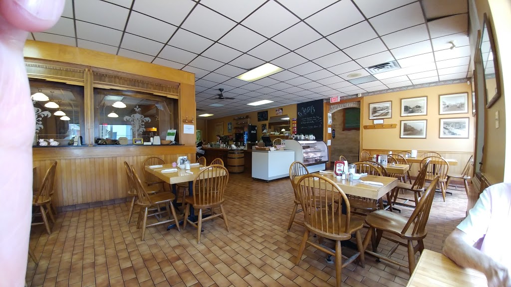 Quehls | 33 Woodstock St S, Tavistock, ON N0B 2R0, Canada | Phone: (519) 655-2835