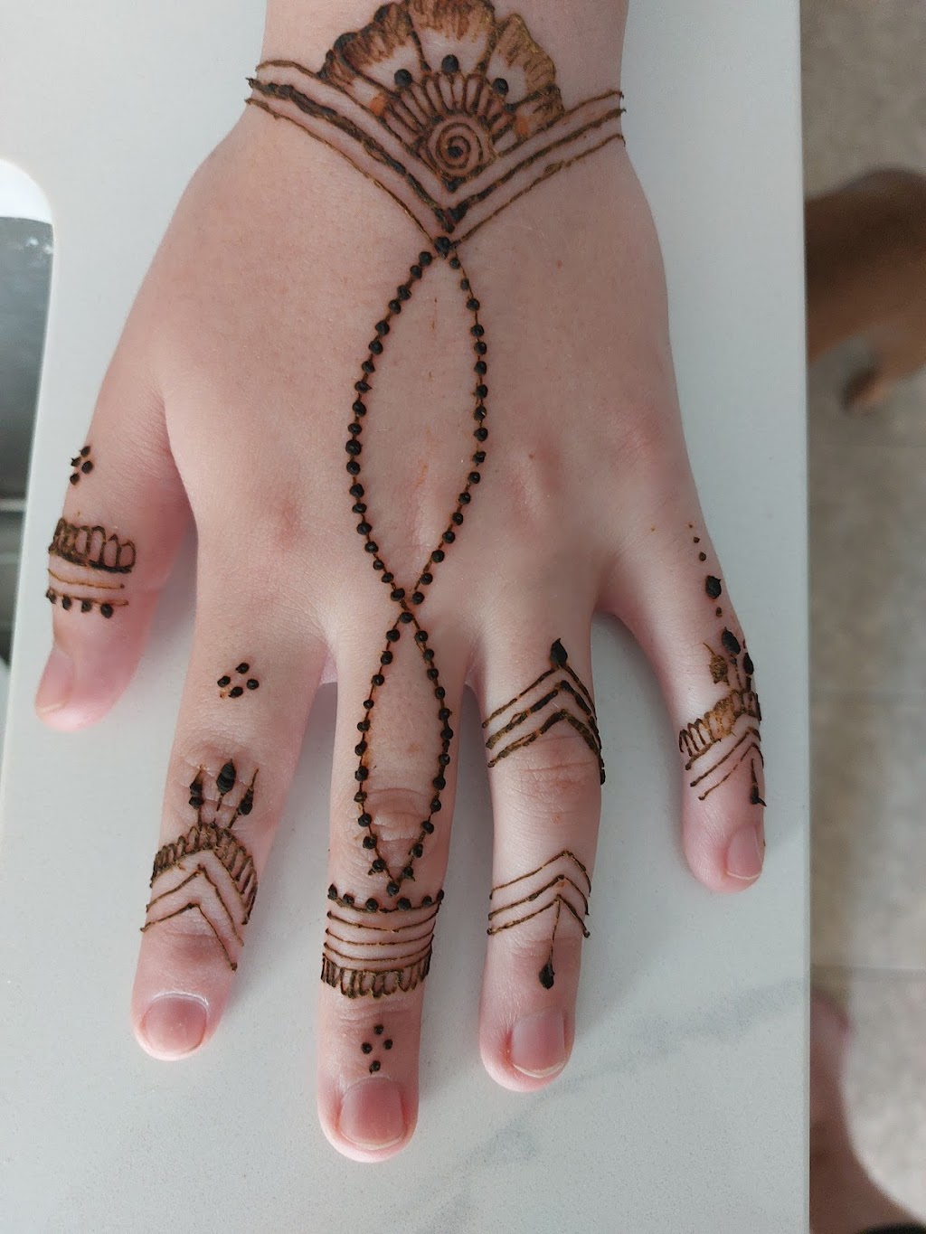 Henna by i@beauty | 22 Rolling Acres Dr, Whitby, ON L1R 2A1, Canada | Phone: (570) 334-5412