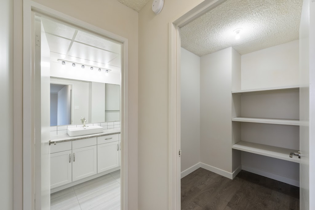 Lord Byron Tower I | 1 Royal Rd NW, Edmonton, AB T6J 2E8, Canada | Phone: (780) 414-6217