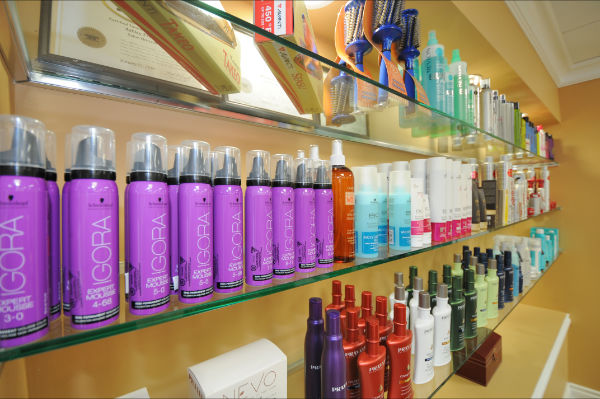 Salon Brittash | 462 Cheapside St, London, ON N5Y 3X2, Canada | Phone: (519) 433-8660