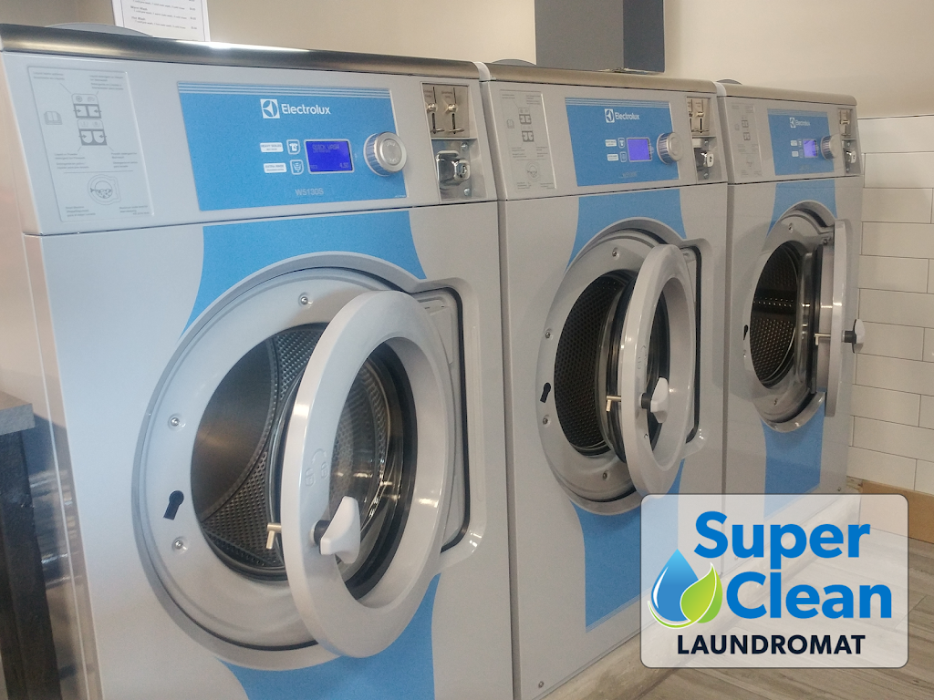 Super Clean Laundromat Cambridge | 130 Cedar St #29, Cambridge, ON N1S 1W4, Canada | Phone: (519) 623-9550