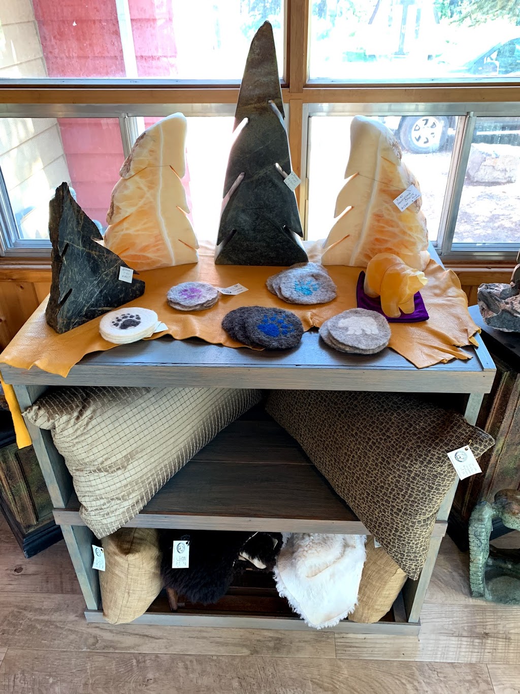 The Painted Moose | 12 Balsam Ave, Bragg Creek, AB T0L 0K0, Canada | Phone: (403) 880-1027