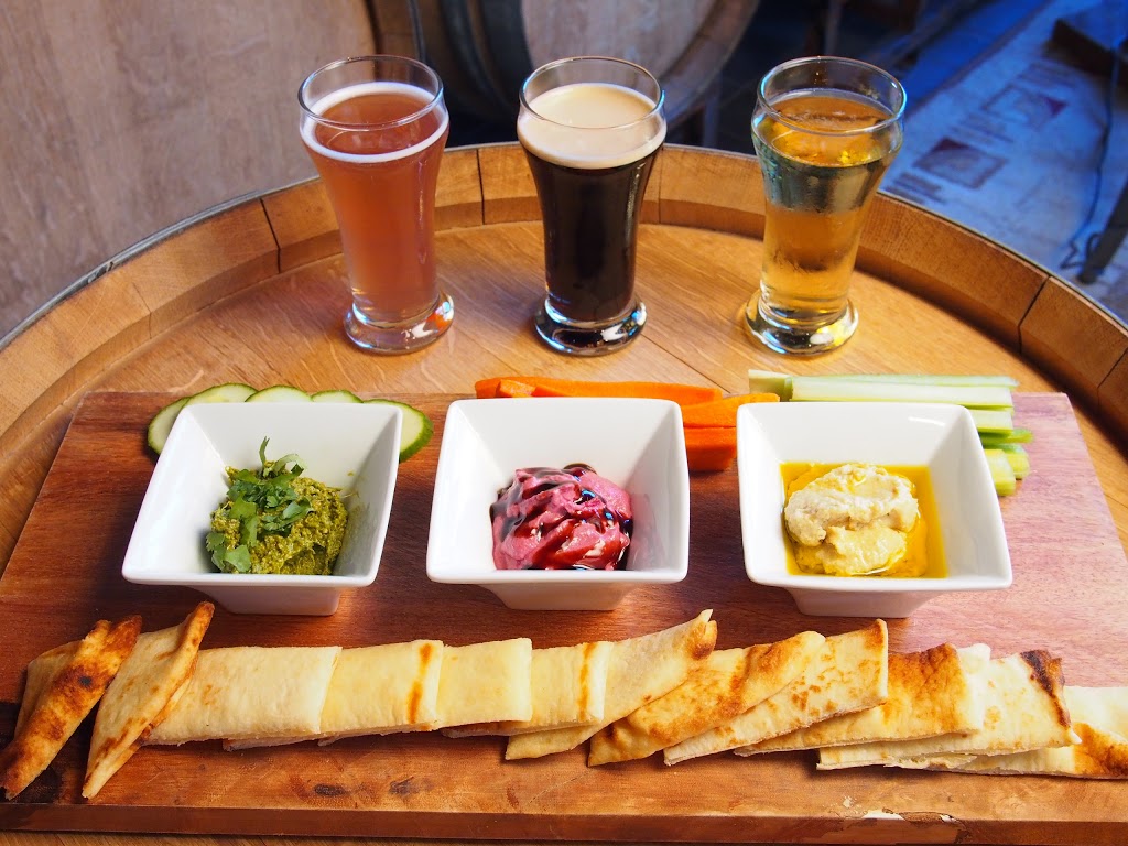 Deep Cove Brewers and Distillers | 2270 Dollarton Hwy #170, North Vancouver, BC V7H 2M9, Canada | Phone: (604) 770-1136