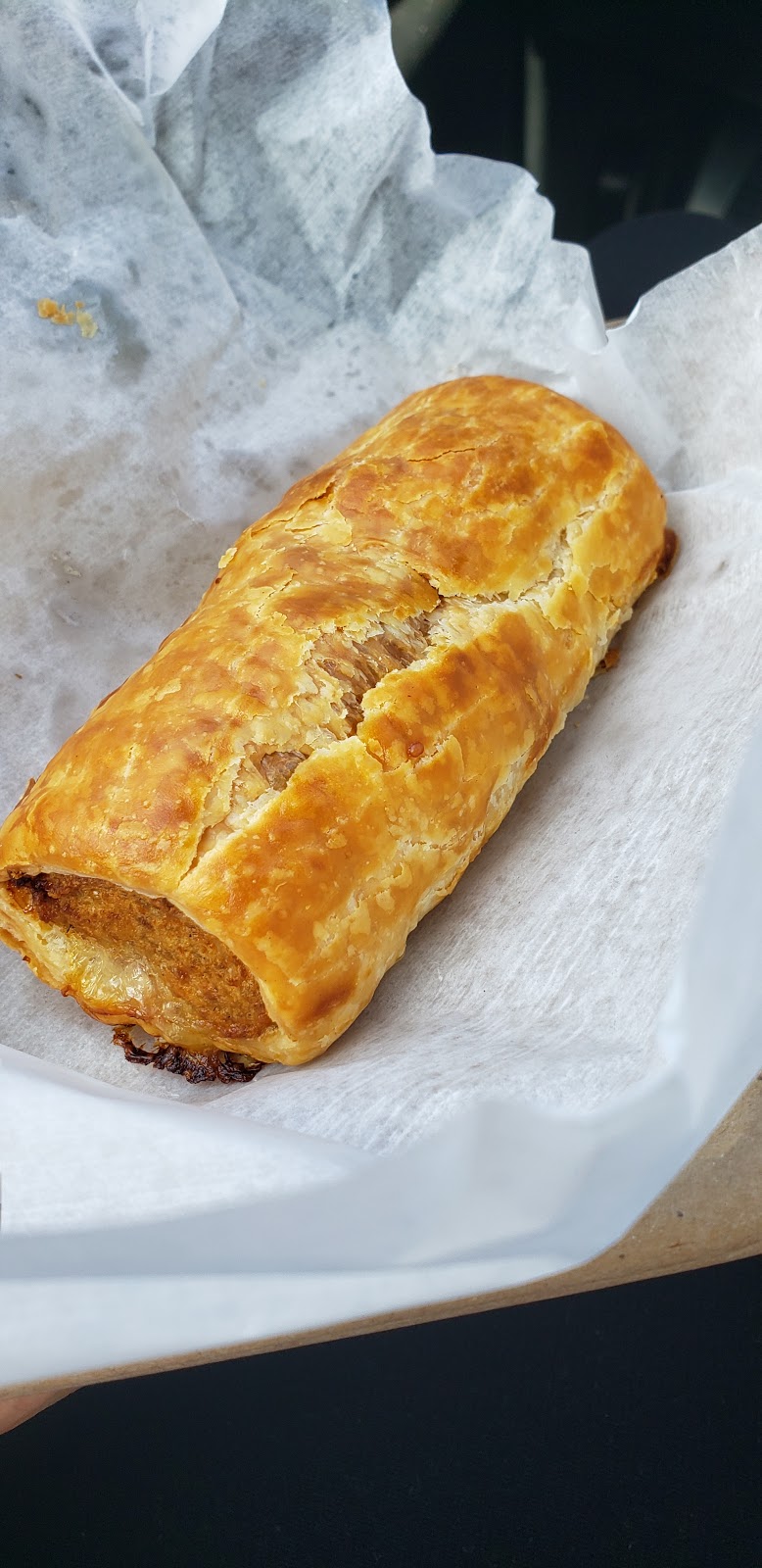 Rays Bakery | 8685 10th Ave, Burnaby, BC V3N 2S9, Canada | Phone: (604) 528-9974