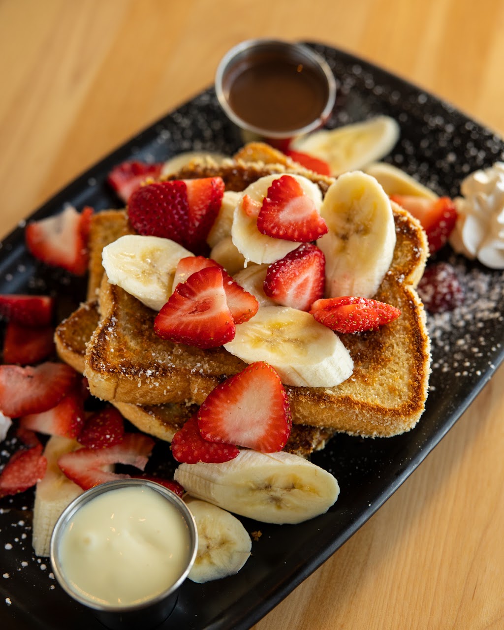 A.M. Déjeuner Dîner | 131 Chem. du Lac-Millette Local 101, Saint-Sauveur, QC J0R 1R6, Canada | Phone: (450) 227-3777