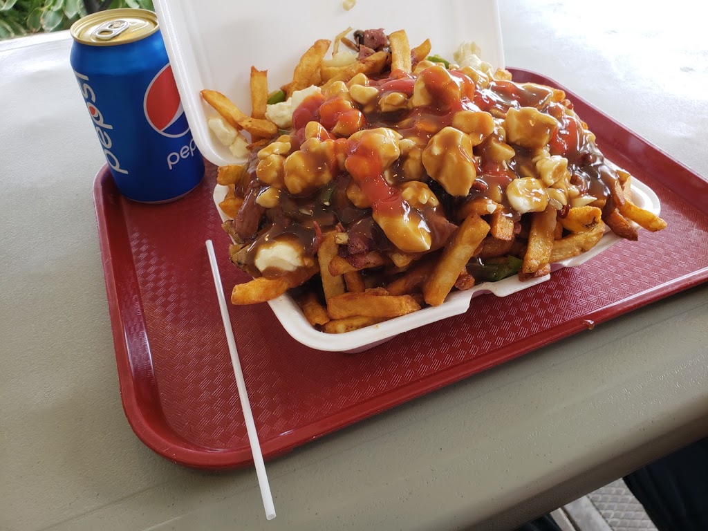 Casse-Croute Naly Enr | 1749 St-Georges E, Saint-Bernard, QC G0S 2G0, Canada | Phone: (418) 475-4013