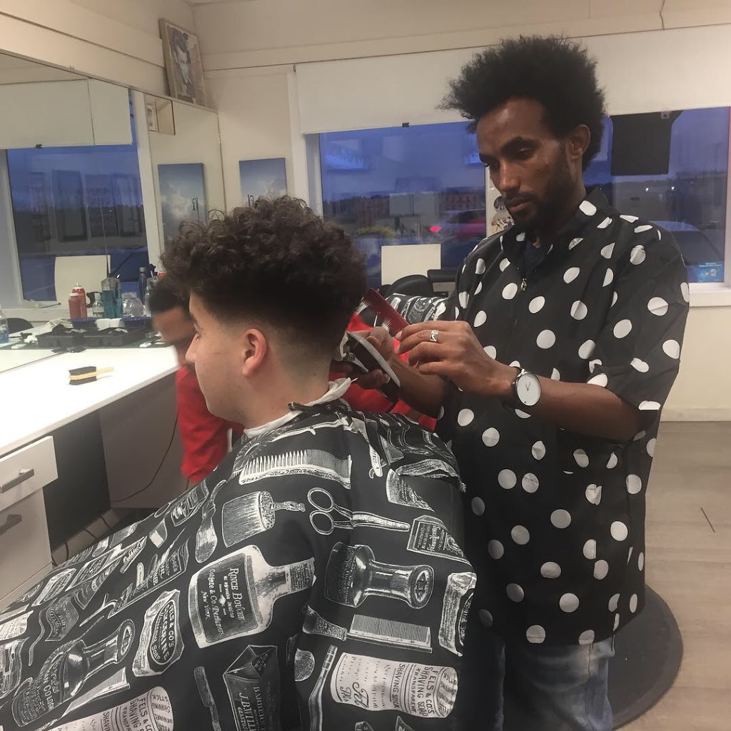 Zee Barbershop | 9008 Jasper Ave, Edmonton, AB T5H 3S8, Canada | Phone: (780) 761-6004