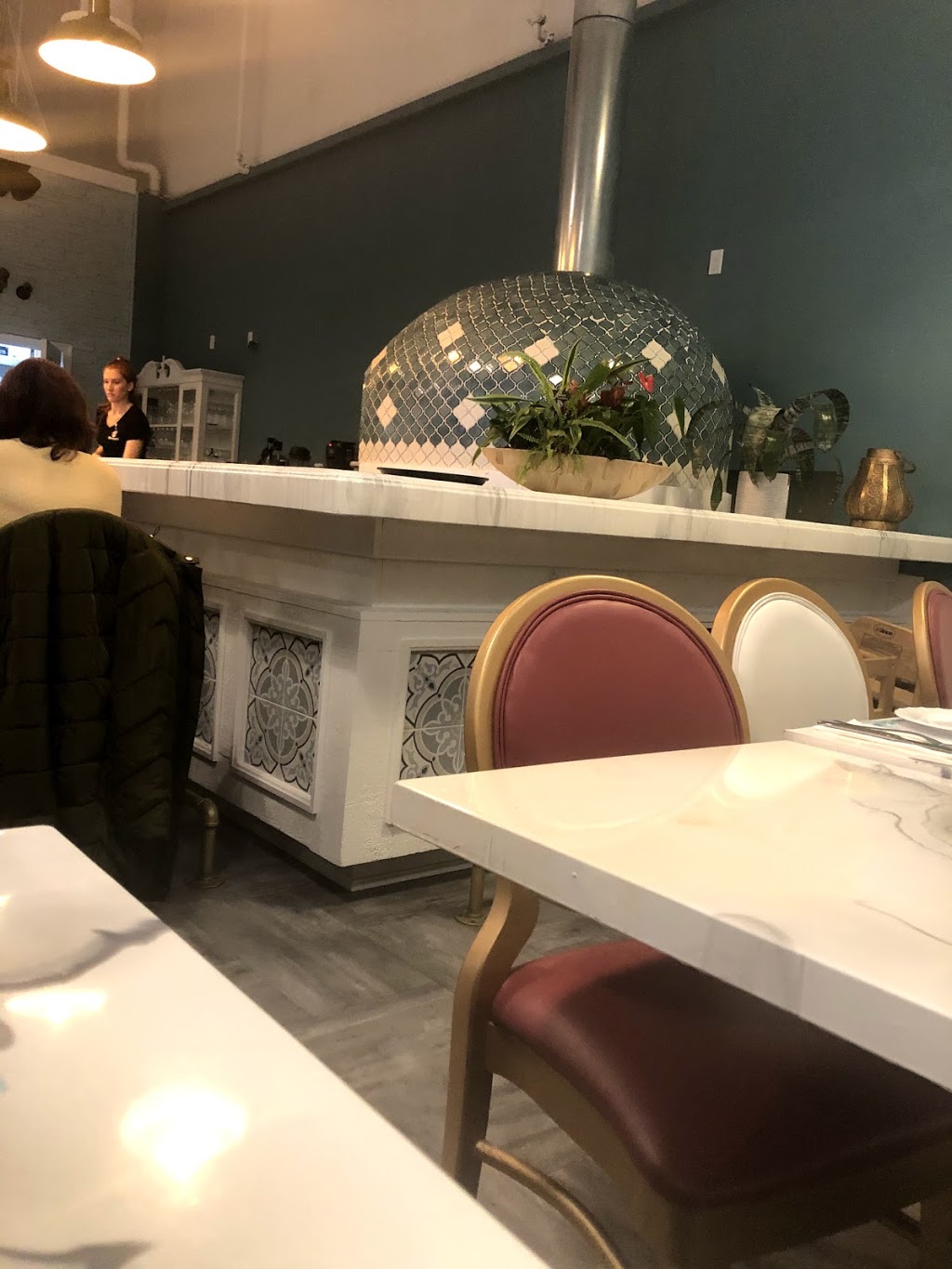 Yasmines | 1737 Richmond St #102, London, ON N5X 3Y2, Canada | Phone: (519) 204-5000
