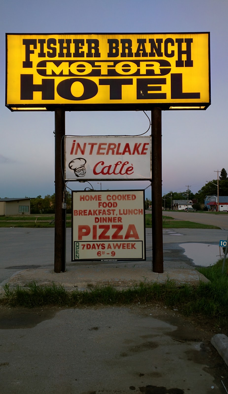 Fisher Branch Motor Hotel | 25 Tache St, Fisher Branch, MB R0C 0Z0, Canada | Phone: (204) 372-6351