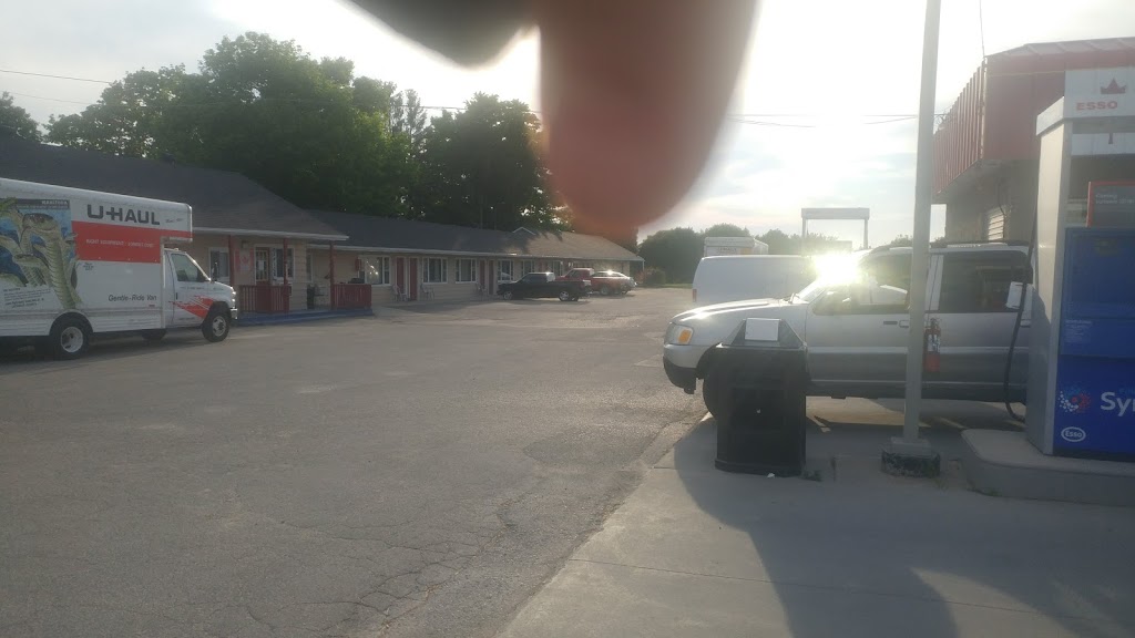 Esso | 364 Queen St, Kincardine, ON N2Z 2R3, Canada | Phone: (519) 396-2217