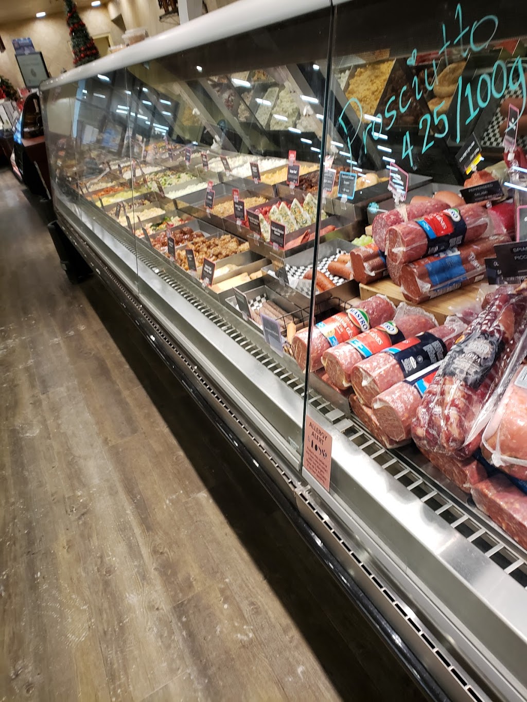 Safeway Ness & Madison | Madison Square, 1612 Ness Ave, Winnipeg, MB R3J 3X3, Canada | Phone: (204) 775-6348